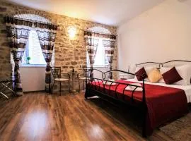 Grand Bedroom Aptm Palace Top Location