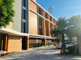 THE AICHAYA hotel ดิ อัยย์ชญา โฮเทล，位于Ban Phraek Sa的酒店