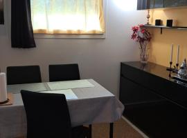Studio maxi 3 pers, acces facile, proche gare pour Paris，位于圣热讷维耶夫代布瓦的带停车场的酒店