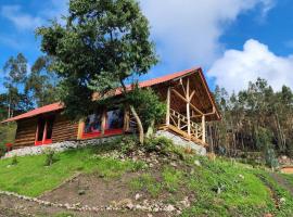 Hermosa y Nueva Cabaña de campo - La Candelaria Farm House，位于昆卡的木屋