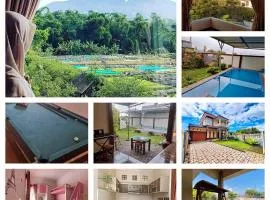 REESTY VILLA KOLAM RENANG VIEW GUNUNG dekat ALUN2