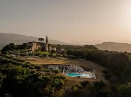 迪赛米维可利城堡酒店