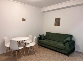 Cosy Apartment in Varketili，位于Samgori的酒店