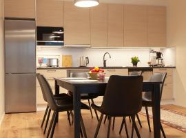 Saimaan Kodikas Premium，位于萨翁林纳的带热水浴缸的酒店