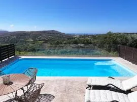 Romance at brand new Villa Dionysos w heated pool