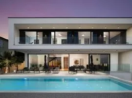 Luxury Villa Dali - 42 m2 infinity pool & wellness