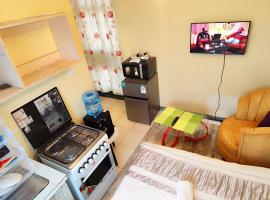 The Little Haven - Ample Parking, Views & Netflix，位于Kikuyu的酒店