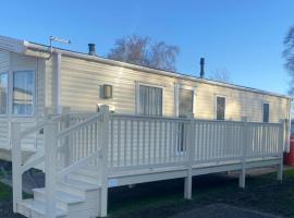 Port Carlisle Caravan near Bowness on Solway，位于卡莱尔的度假园