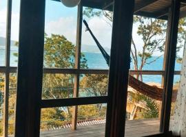 Nirvana Ecolodge - Private accomodations in the beach side of Atlantic forest，位于弗洛里亚诺波利斯的山林小屋