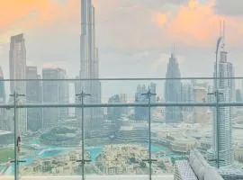 Walking distance to dubai mall Full burj Khalifa view and fountain view new year full fireworks view 2BR