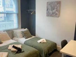 Comfy Private Bedrooms near Euston, Central London (127)