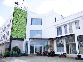 Urbanview Hotel Ratu Elok Syariah Banjarbaru by RedDoorz，位于Martapura的酒店