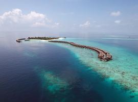 Grand Park Kodhipparu Maldives - Child Stay & Eat Free Until 30 Nov 2024，位于北马累环礁的度假村