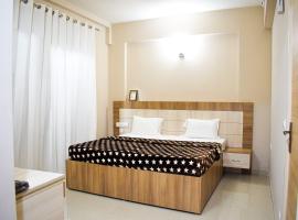 Brijdarshan Resort ,Near Prem Mandir, Premanand Maharaj ji, Bankey ji，位于范兰德凡的酒店