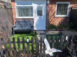 Little Owl Self Catering，位于Little Barningham的酒店