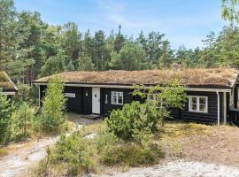Holiday Home Solfred - 200m from the sea in Bornholm by Interhome，位于维斯特索马肯的乡村别墅