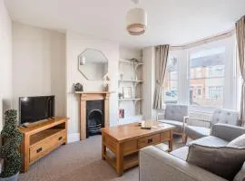 Host & Stay - Sherrington Road Abode