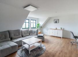 Ferienwohnung "Kapellmeister" mit Klimaanlage in allen 4 Schlafbereichen, großes Wohnzimmer mit Smart TV und Big Sofa，位于马格德堡的度假短租房