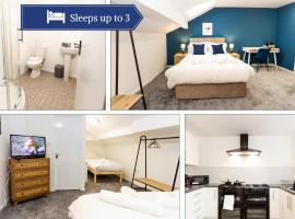 Suite 7 - Family Room in the Heart of Oldham，位于奥尔德姆的旅馆