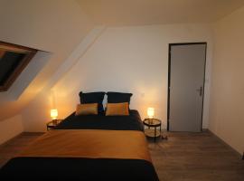 Studio Est proche centre ville，位于卢代阿克的酒店