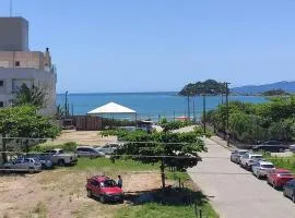 Maravilhoso Apartamento Frente Mar na Praia de Palmas