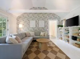 1830's Large 4BR in Heart of Acadia! [Somes Villa]