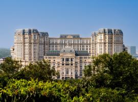 Grand Lisboa Palace Macau，位于澳门澳门东亚运动会体育馆附近的酒店