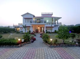 Hriday Bhoomi - Luxury Cottages & Villa in Jim Corbett，位于Jhirna的酒店