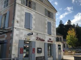 rest'hôtel Chambre N 5，位于Augé的酒店
