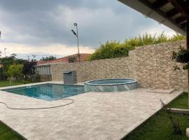 Parche Amigos Piscina en Finca，位于El Cerrito的酒店