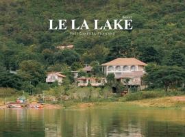 Le La Lake Resort and Spa，位于班康卡臣的度假村