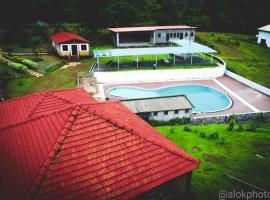 Studio Apartments with common pool & mountain view Jambrung Karjat,plz Note its not in Bhimashankar，位于卡尔贾特的酒店
