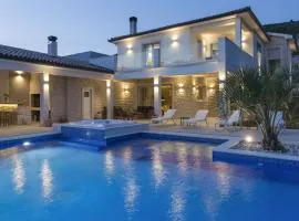 Villa Casta Diva with sea view and wellness