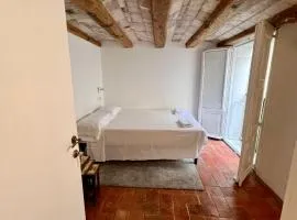 HABITACION PARA PAREJA CON BALCON