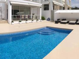 Chalet en C.Vadella - Piscina privada，位于卡拉瓦德亚的酒店