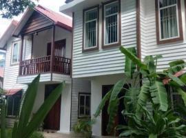 Manoha Villa，位于西哈努克Acleda Bank附近的酒店