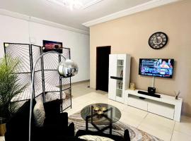 Large studio at your disposal in Abidjan，位于Cocody的公寓