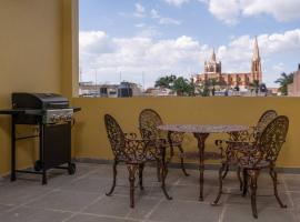 Casa departamento 4 hab rooftop，位于Arandas的酒店