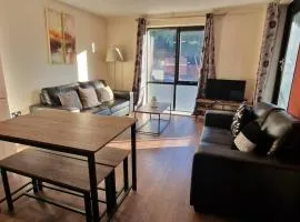 2 Bedroom Apartment Central Birmingham City Centre ( Parking )