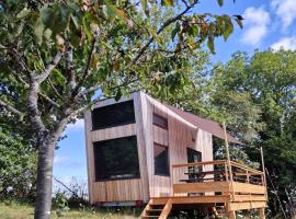 Tiny House MOOSE HOME Les Chaumes，位于Les Ancizes-Comps的酒店