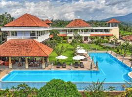 Taman Surgawi Resort & Spa，位于Jasri的酒店