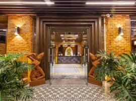 Boutik Cham NhaTrang Hotel，位于芽庄100蛋泥浴公园附近的酒店