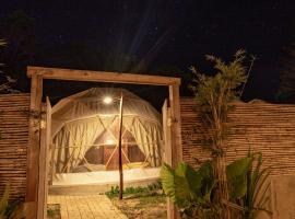 Domes and Dreams Lio Glamping，位于爱妮岛的豪华帐篷