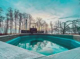 Hide in the nature – cozy lakeside saunacottage