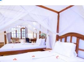 MACHAGE TOURS AND SAFARIS HOTEL，位于卡拉图Lake Manyara - LKY附近的酒店