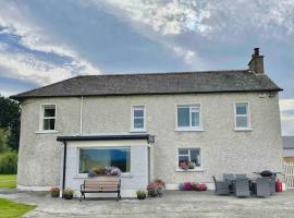 Beautiful Farmhouse an Hour’s Drive From Four Irish Cities，位于克朗梅尔的别墅