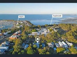 3BR15BA House w Parking Close to Eastwood Beach L143UP