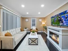 Elegant Oasis 4 Bedroom Home Away from Home