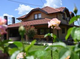 STRUČIĆ WINERY ESTATE，位于Vinogradi Ludbreški的乡间豪华旅馆