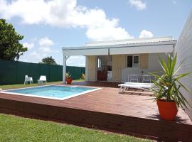 Villa Miella avec piscine privée，位于圣弗朗索瓦的酒店